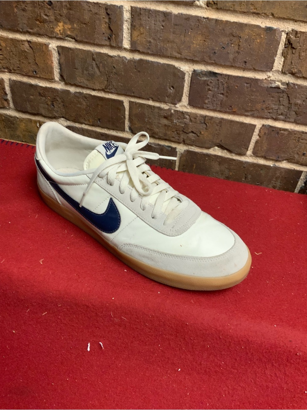 Nike Men’s White and Navy Low-Profile Sneaker with Gum Sole